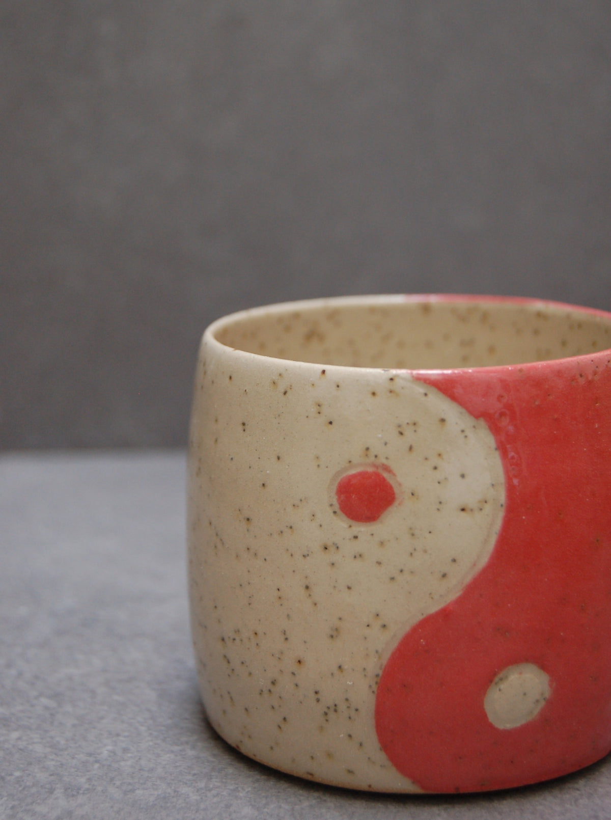 Yin Yang, red