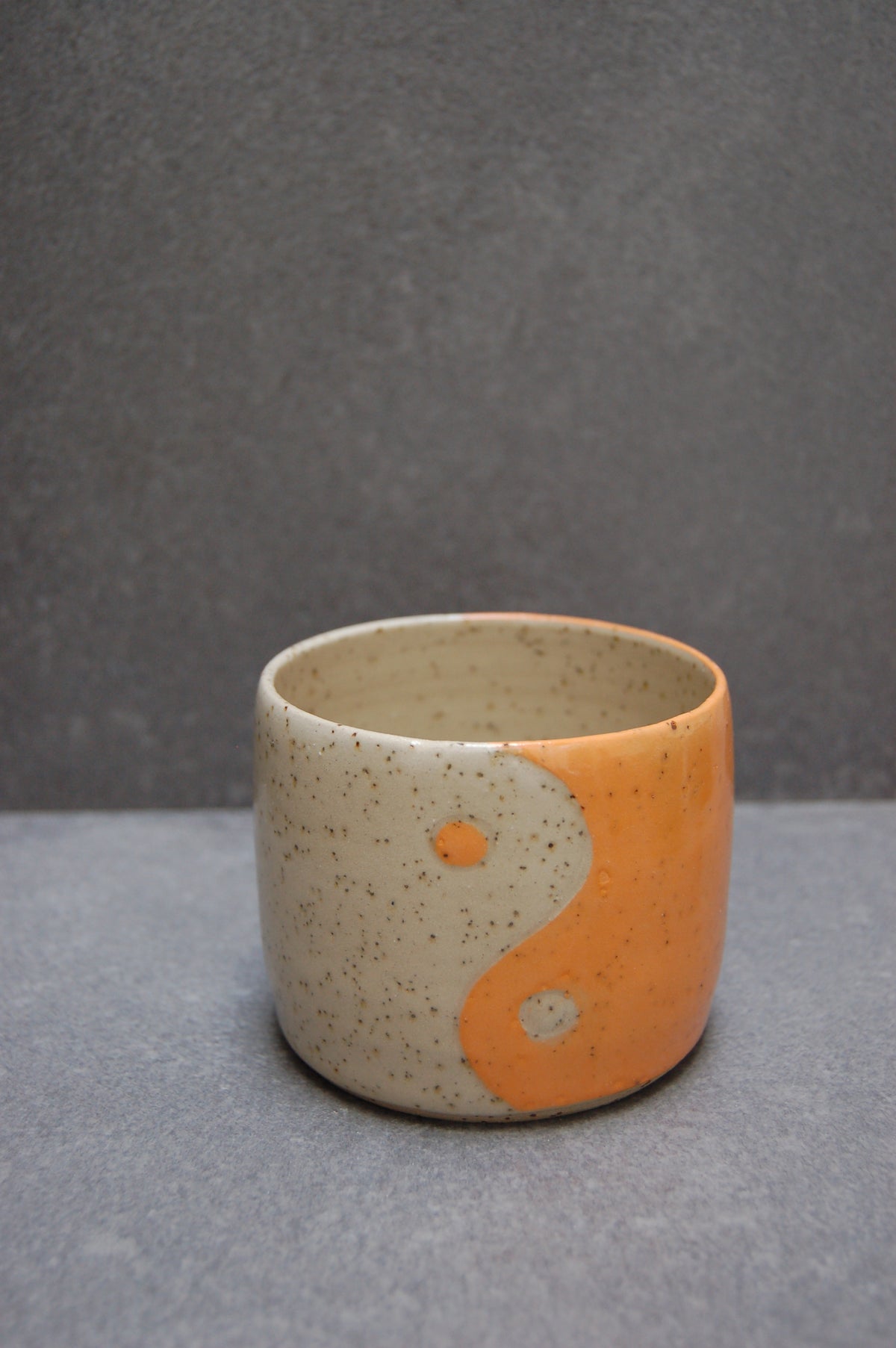 Yin Yang, orange