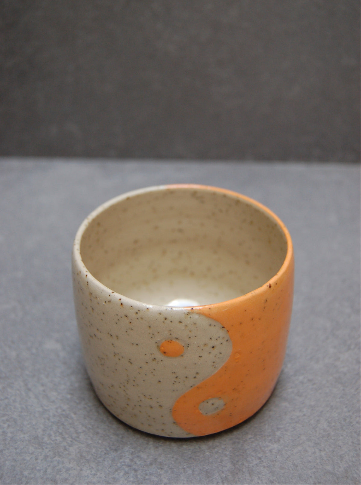 Yin Yang, orange