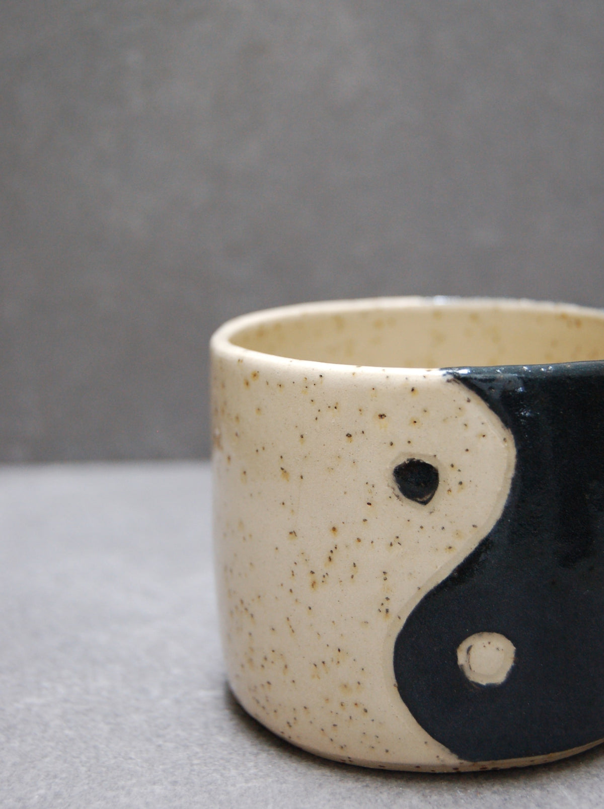 Yin Yang, black
